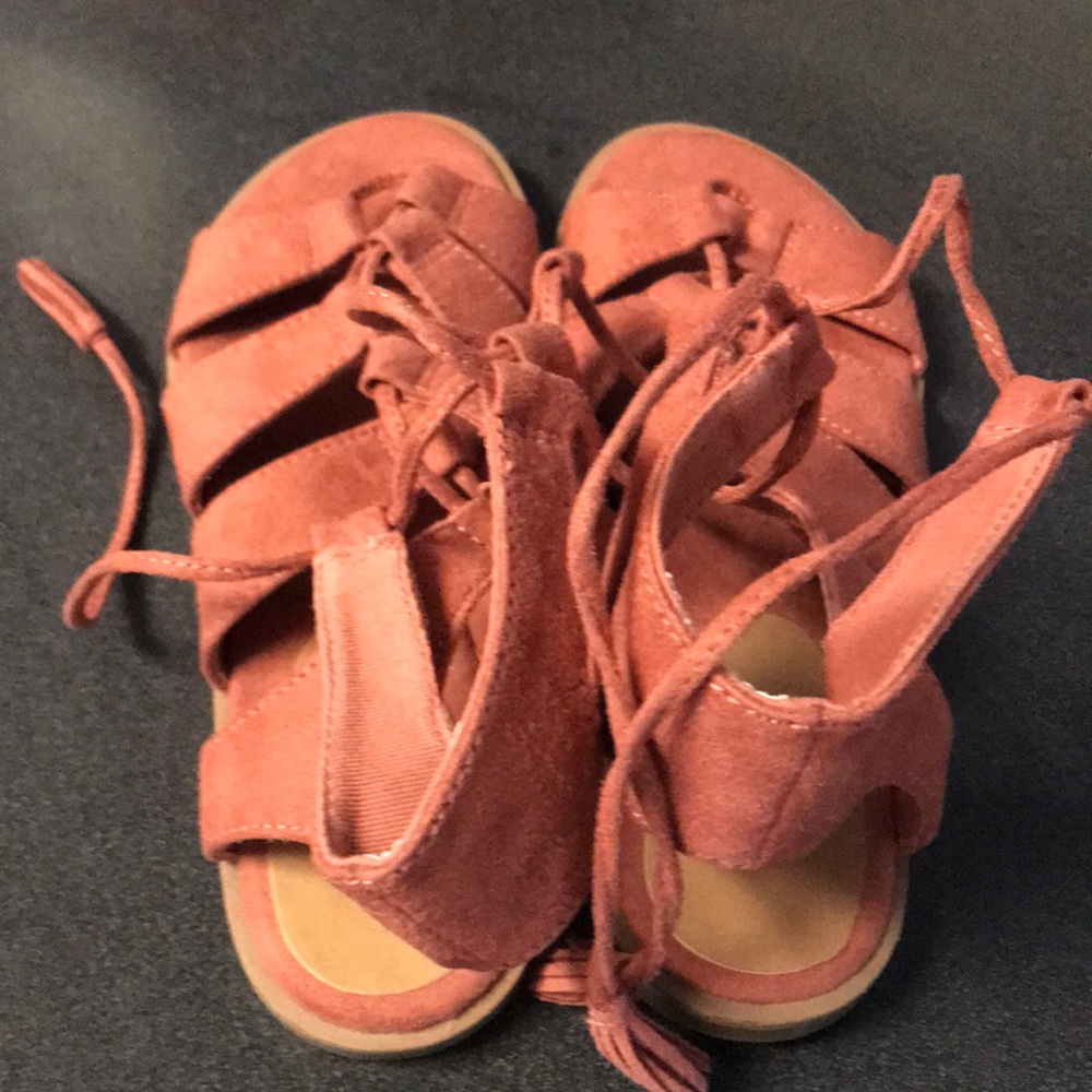 Old Navy sandals size 7